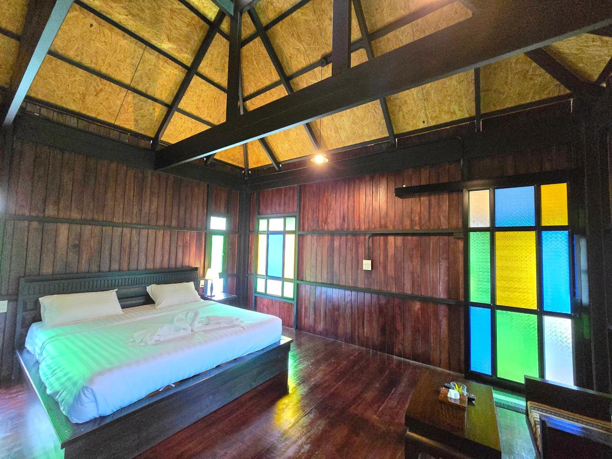 Baan Koh Kwang Pool