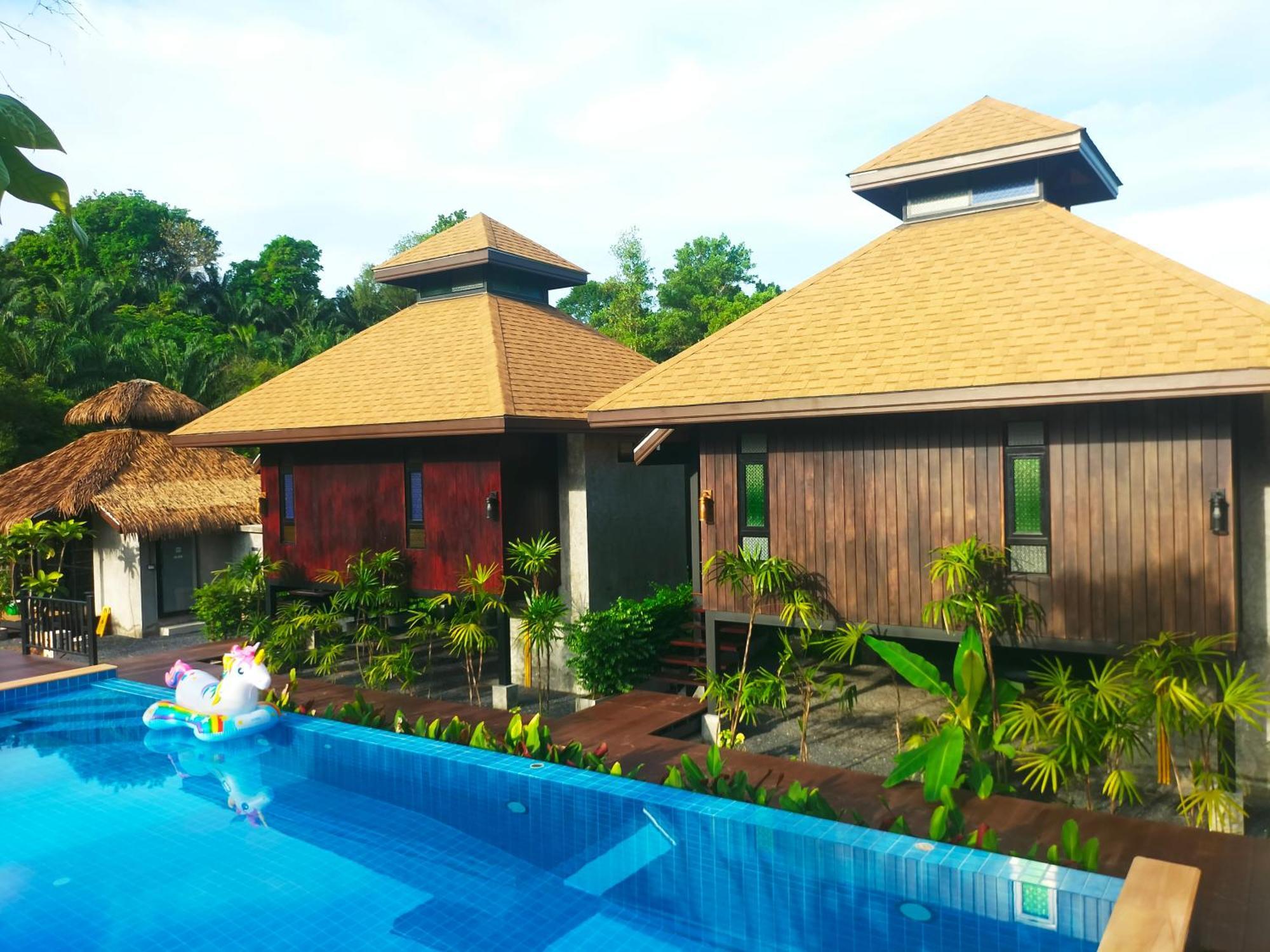 Baan Koh Kwang Pool Hotel