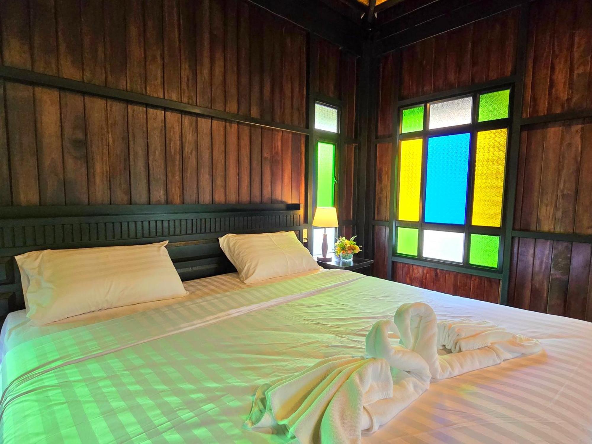 Hotel Baan Koh Kwang Pool