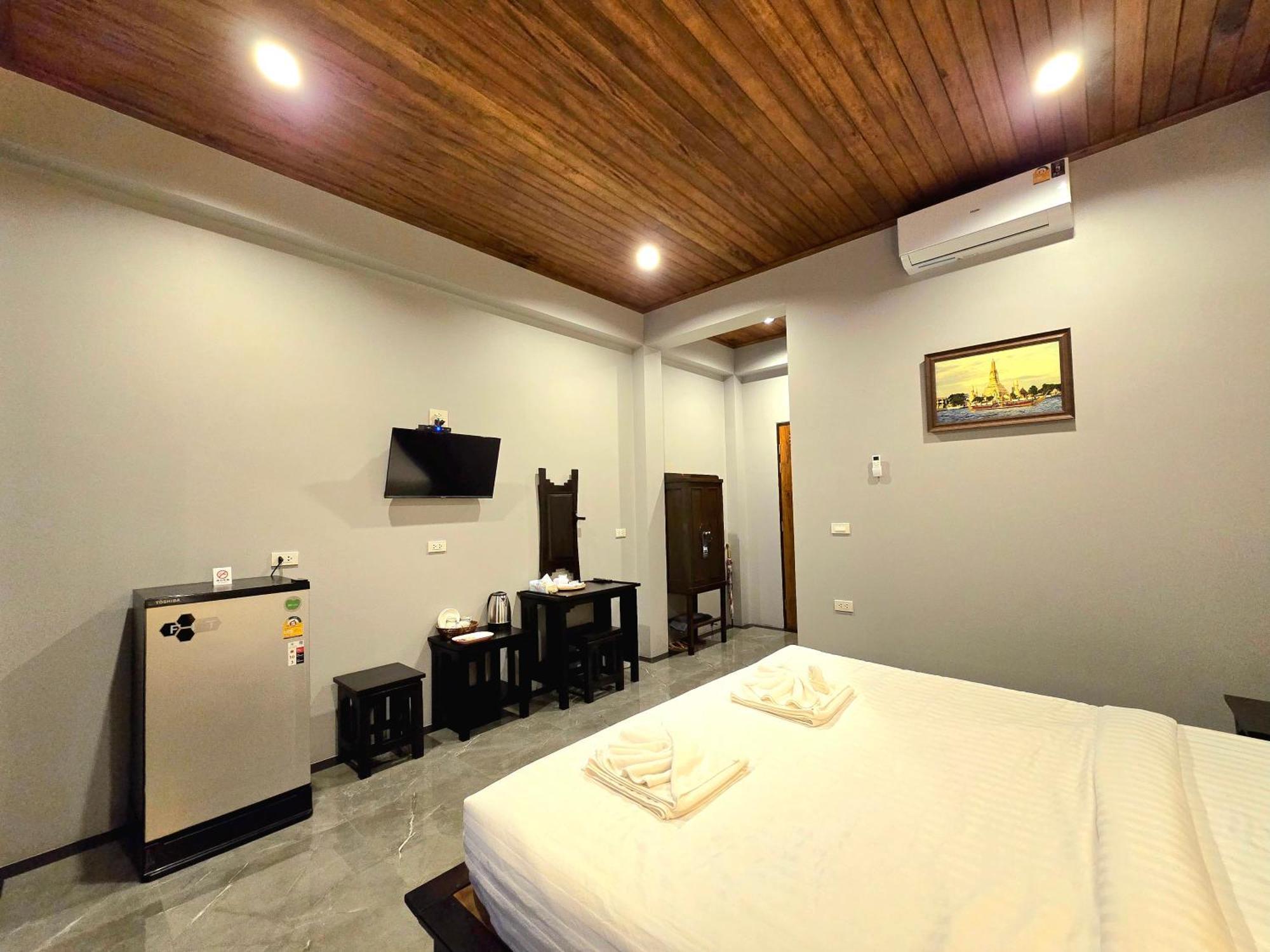 Baan Koh Kwang Pool Hotel Krabi town