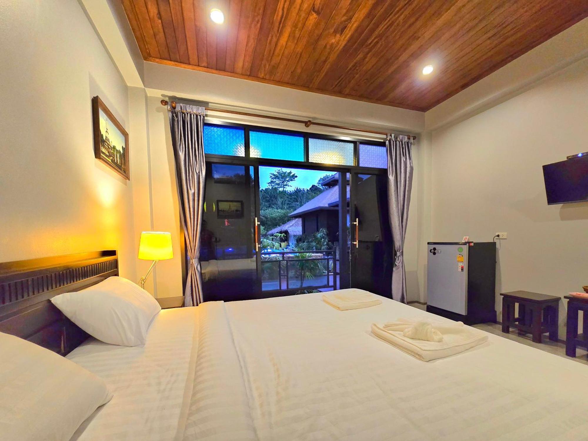 Hotel Baan Koh Kwang Pool *