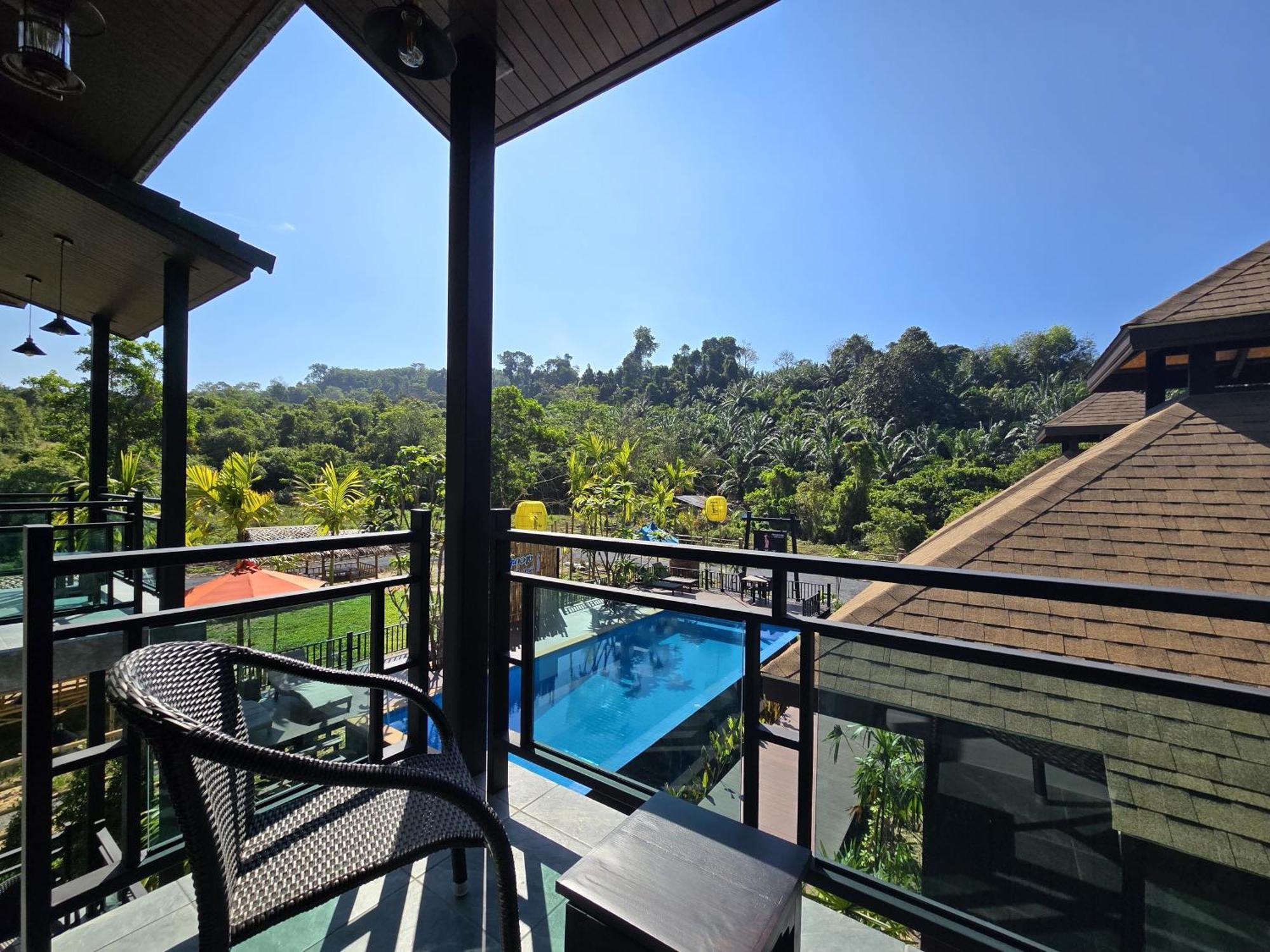 Hotel Baan Koh Kwang Pool *